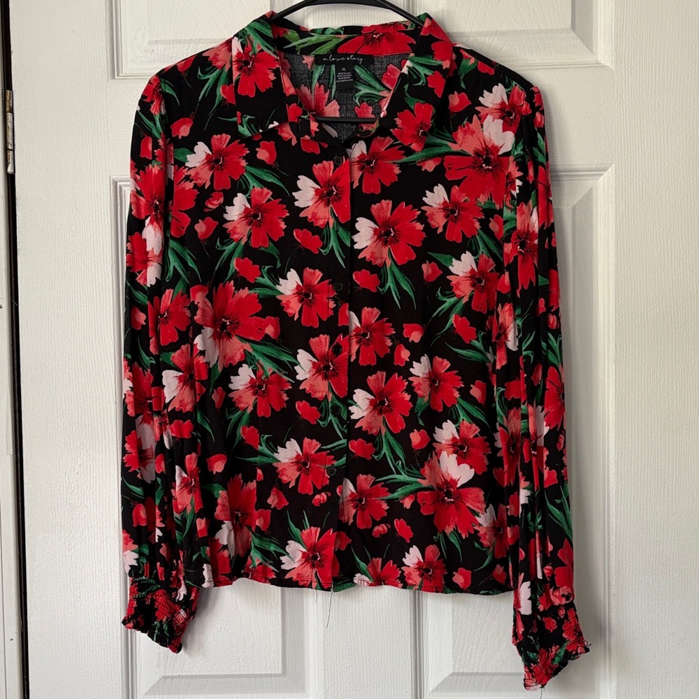 A Love Story Women’s Vibrant Floral Blouse in Black and Red
